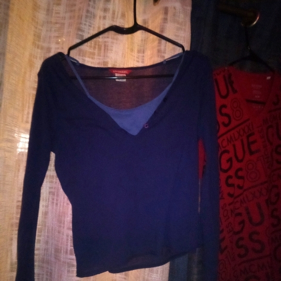 Light and dark blue pretty cat with a built in Pink House - Picture 1 of 3